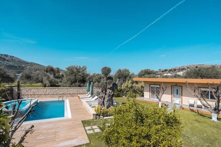 Mata - 600m² With Private Pool&jacuzzi Villa Kalithies